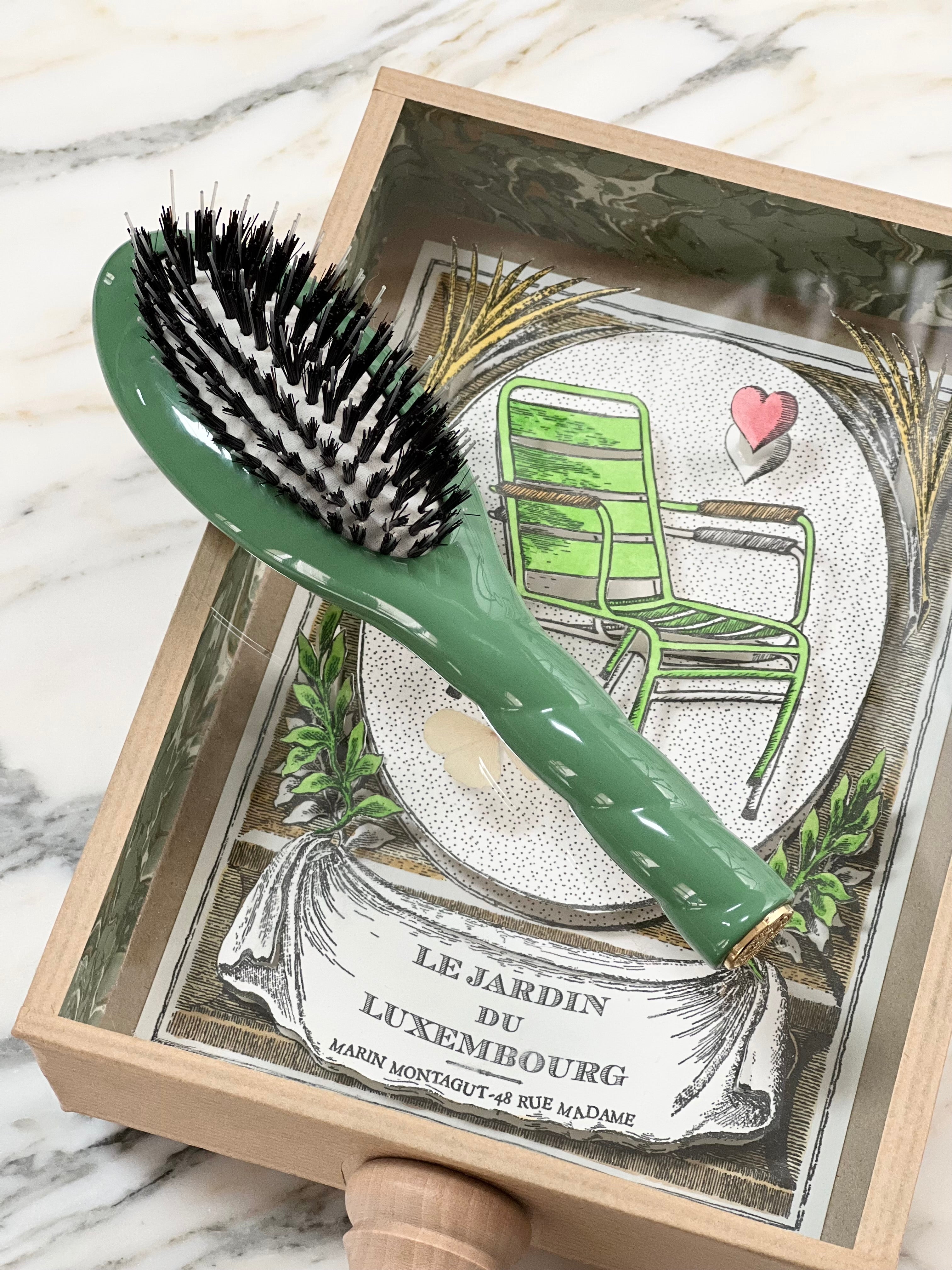 Brosse alimentaire rectangulaire petit manche vert - Poils dur